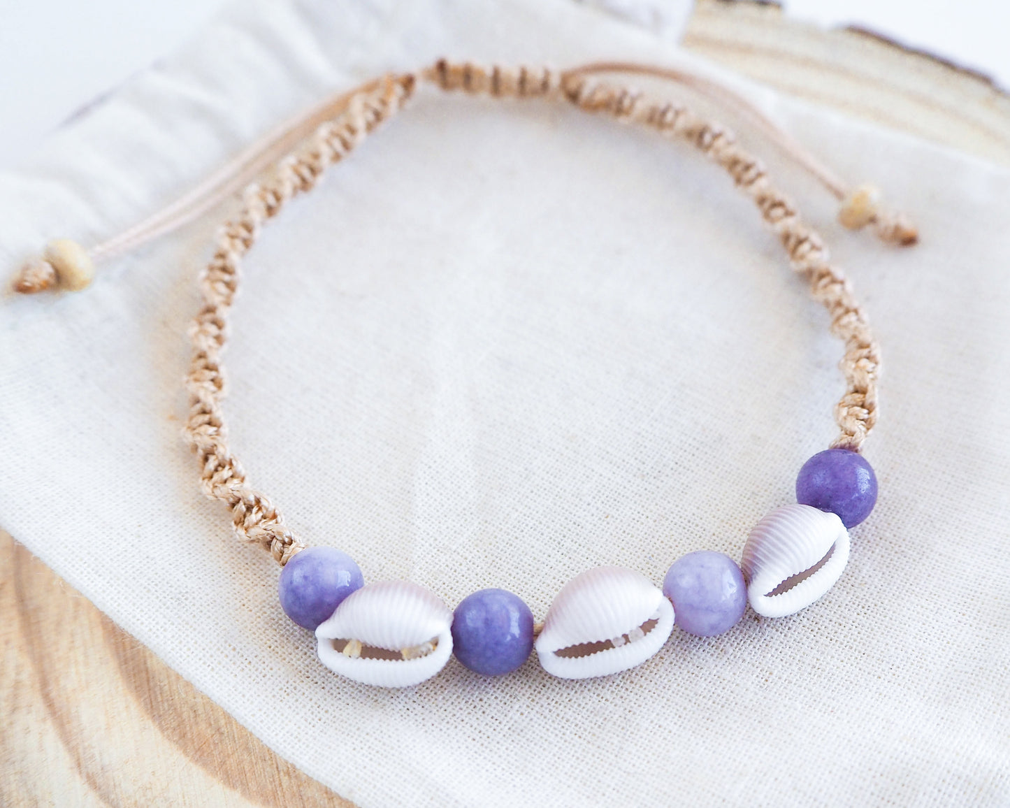 Real Cowrie Shell Bracelet with Amethyst Beads, beaded wax cord, kauri from Portugal, Shells from Algarve, jewelry