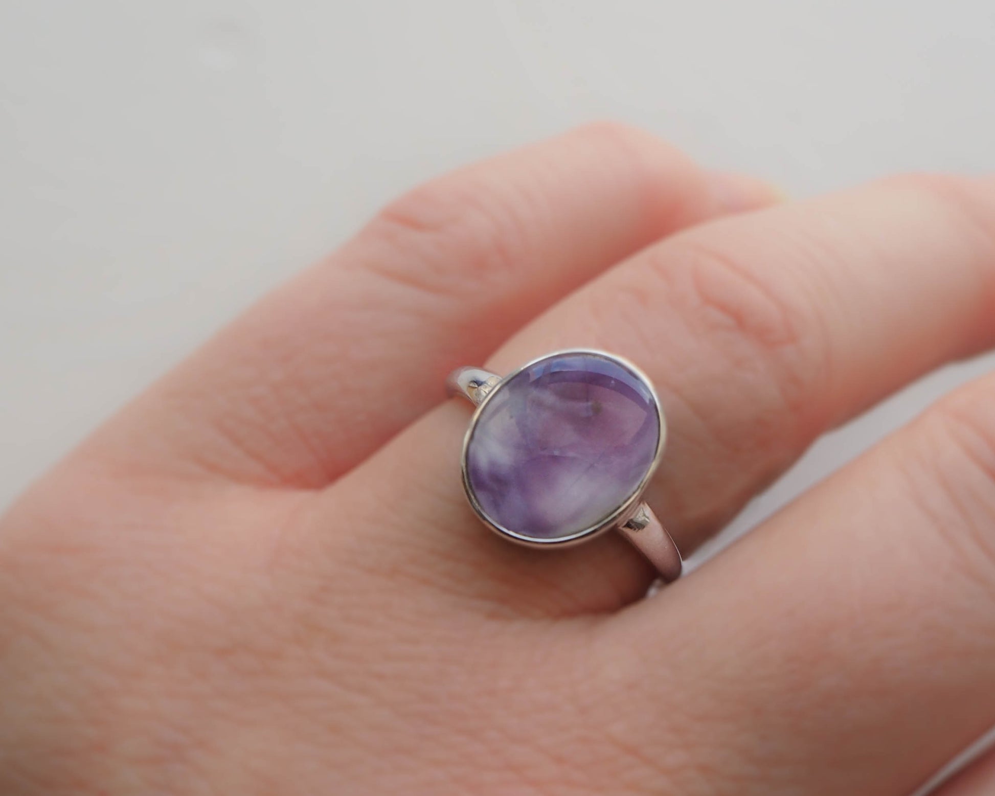 Model wearing Purple Coquina Shell 925 silver ring from Portugal