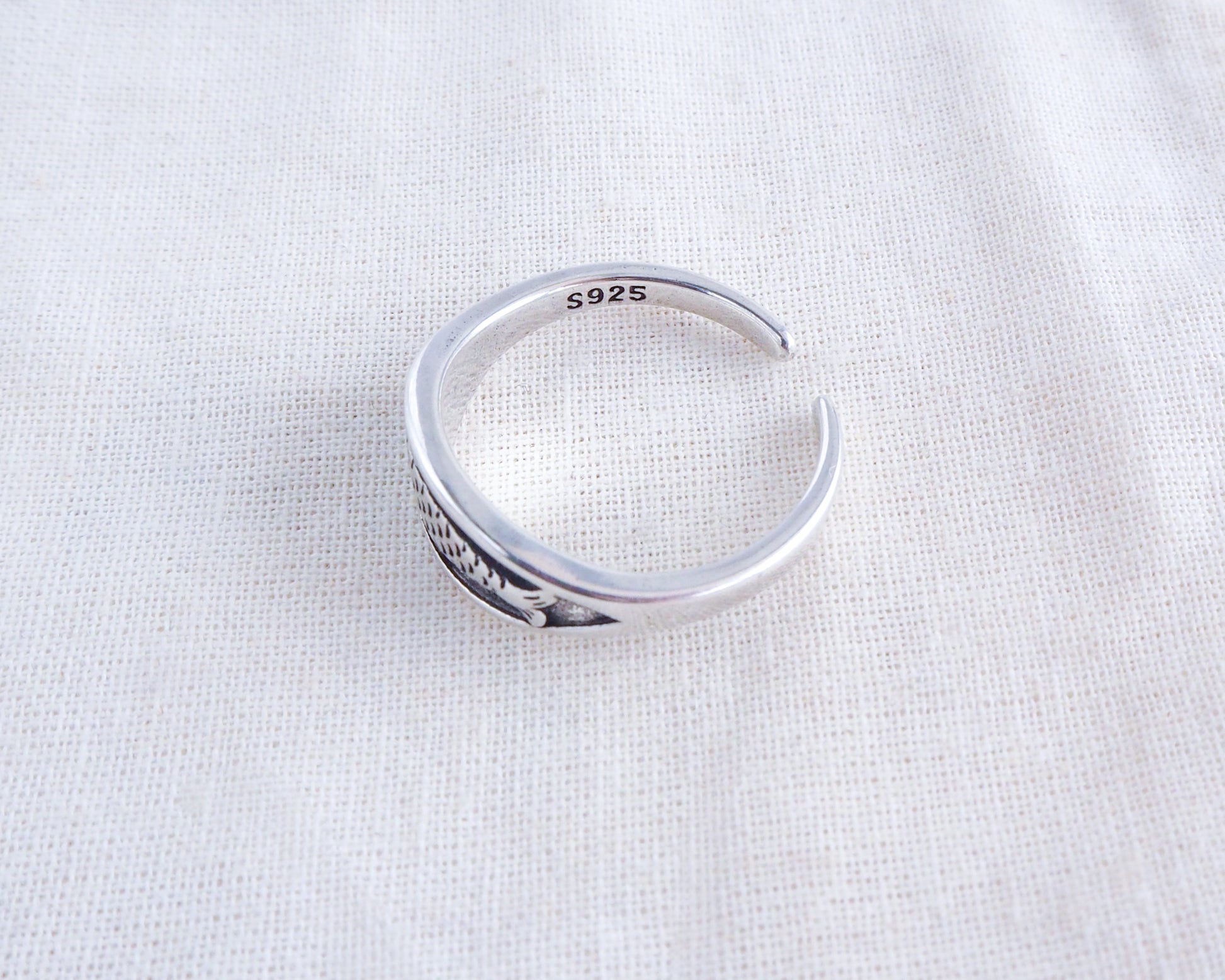 Sardine Fish Ring made with 925 Sterling silver on display, Sardine jewelry from Portugal, Coastal style, Minimalistic jewelry