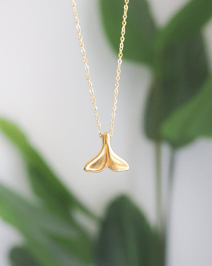 WHALE TAIL NECKLACE ~ Gold II