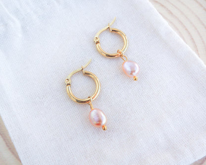 GOLD PEARL EARRINGS - Rosé Pearl