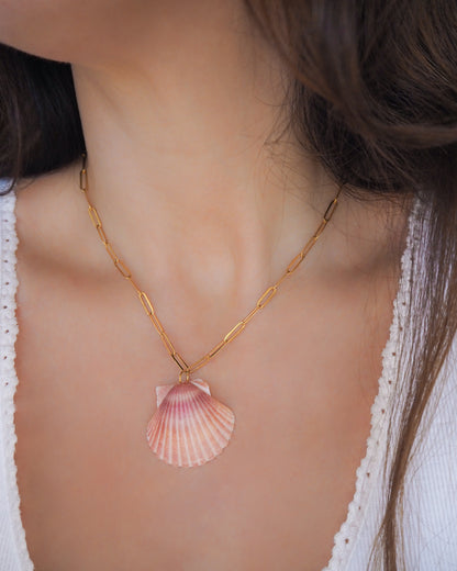 SEASHELL NECKLACE ~ Big Pink Scallop Shell