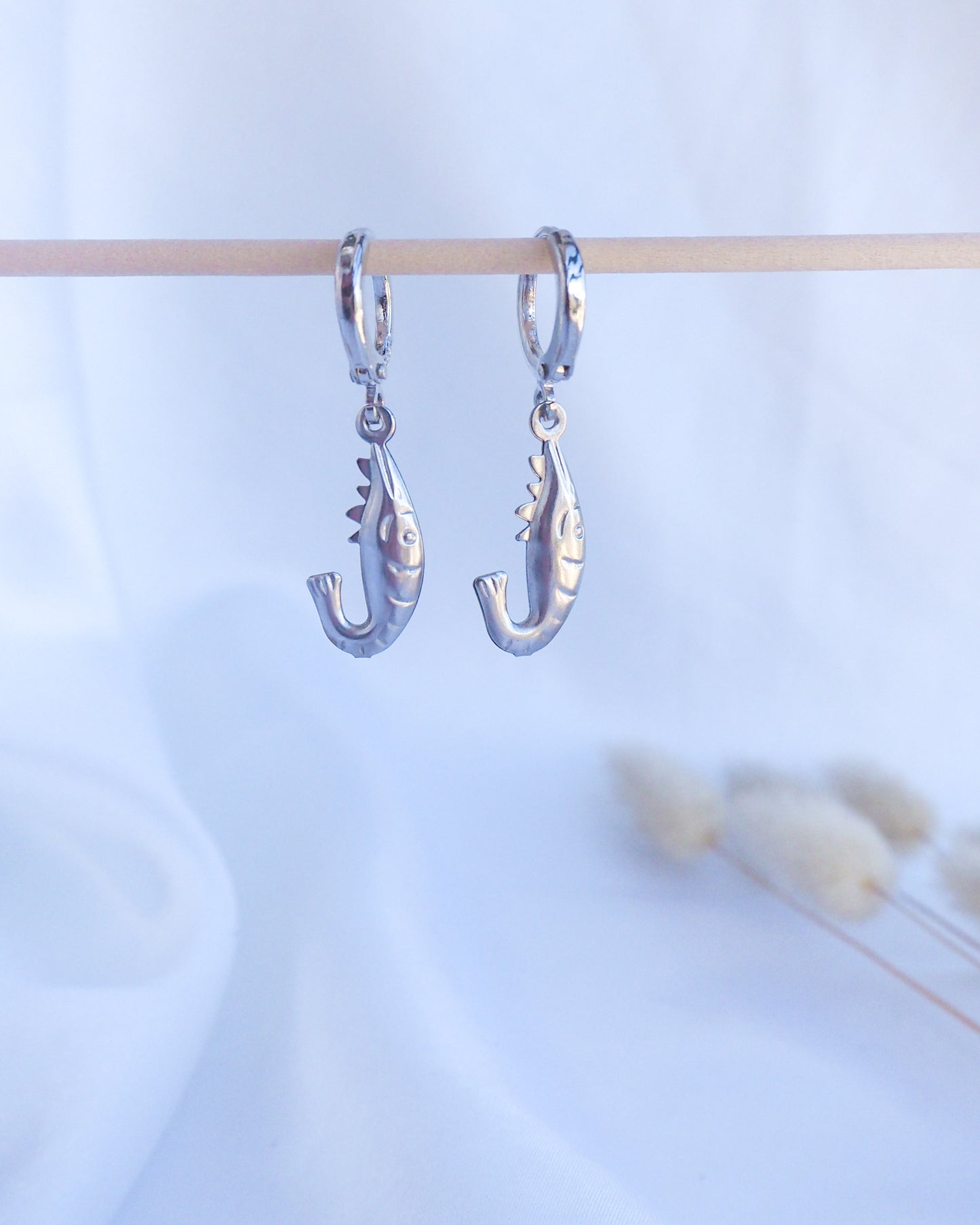 SHRIMP EARRINGS - Gold or Silver